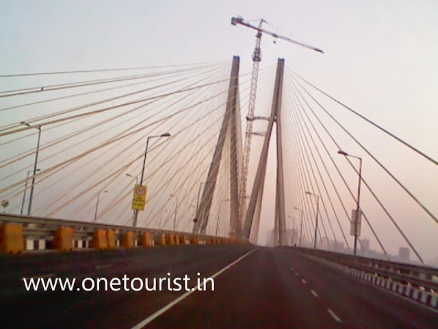 bandra warly see link bridge , mumbai 