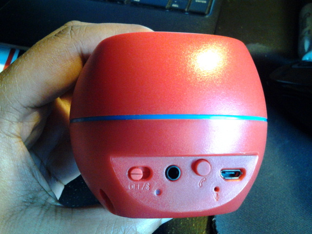 Vivitar Wireless Bluetooth Speaker with Speakerphone (Red)