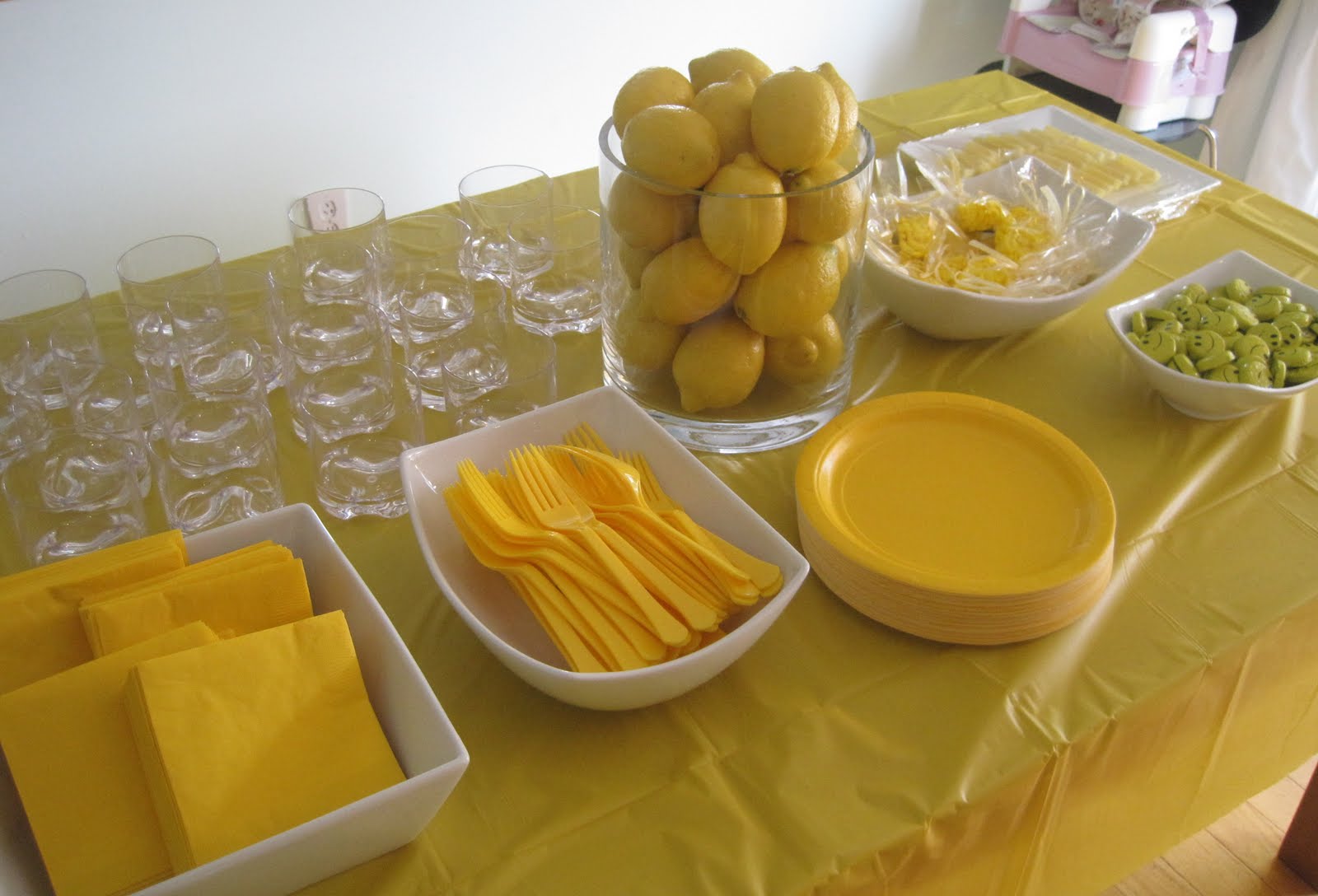 getting-it-together-a-very-yellow-party