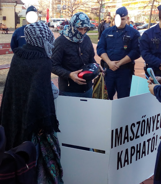 A beijedt álmigránsok bevallották a rendőröknek, hogy a fideszes Simonka embere öltöztette be őket! A beijedt álmigránsok bevallották a rendőröknek, hogy a fideszes Simonka embere öltöztette be őket!