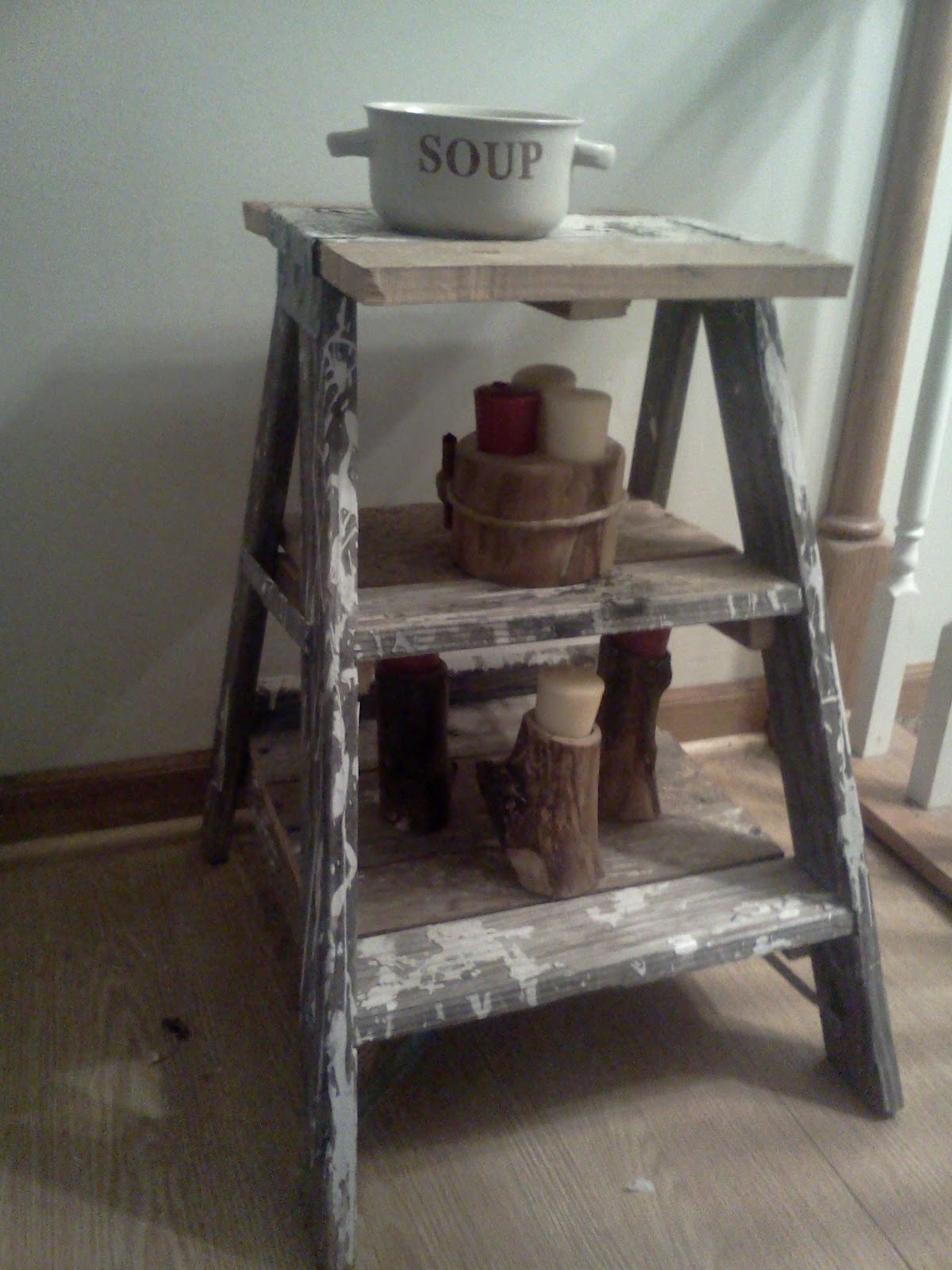 Handmade Rustic &amp; Log Furniture: Rust   ic Ladder Shelves and 