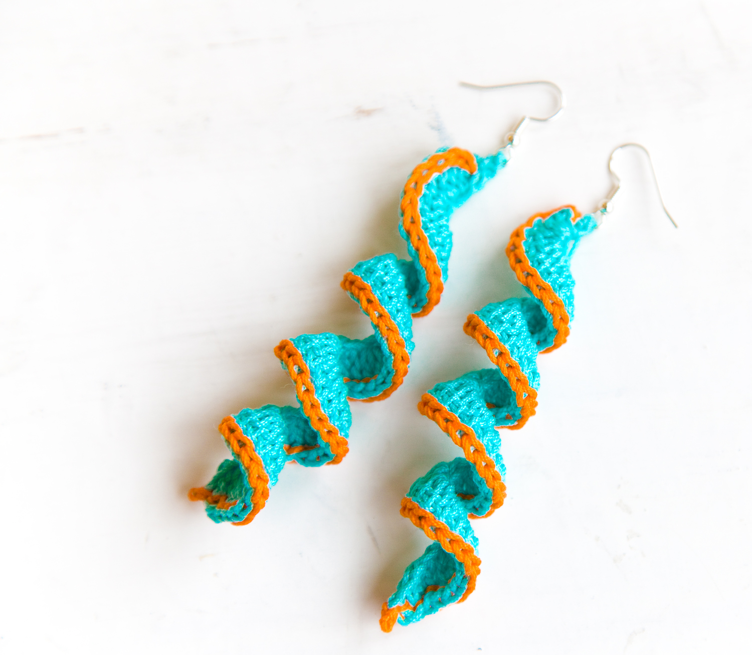 Sasha Patterns FREE crochet pattern HELIX crochet earrings