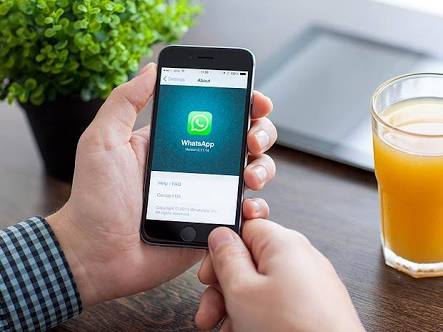 “Backdoor” in WhatsApp is in fact a feature