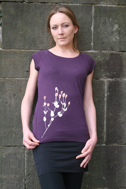 Damenshirt mit Blumenmotiv, Siebdruck