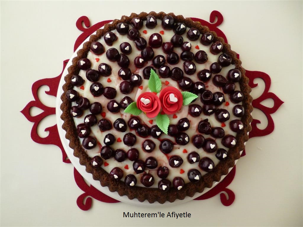 Muhterem�le Afiyetle VİŞNELİ TART KEK