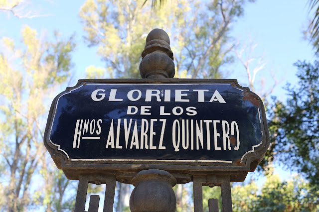 La Glorieta de los Hermanos Álvarez Quintero
