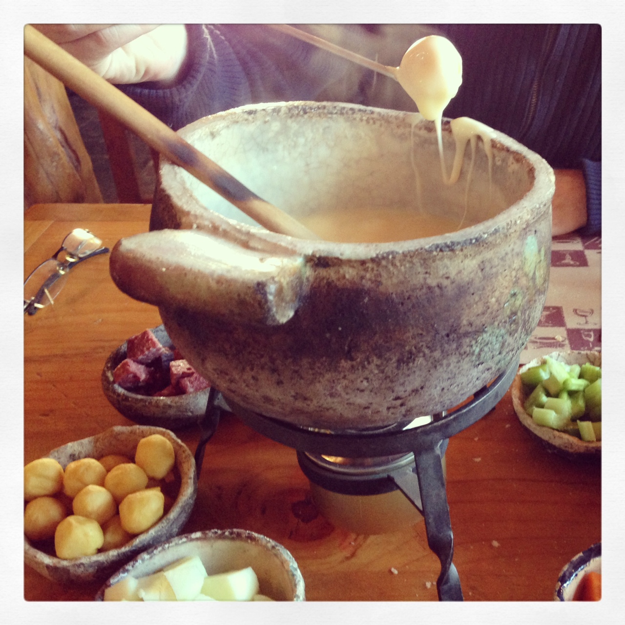 Descubriendo Bariloche Paladar Patagónico Curanto vs Fondue de Queso