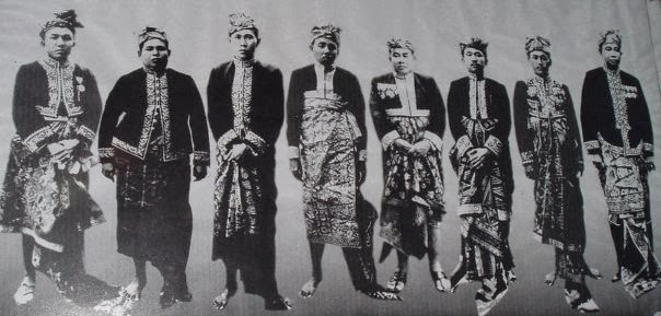 Hasil gambar untuk raja bali
