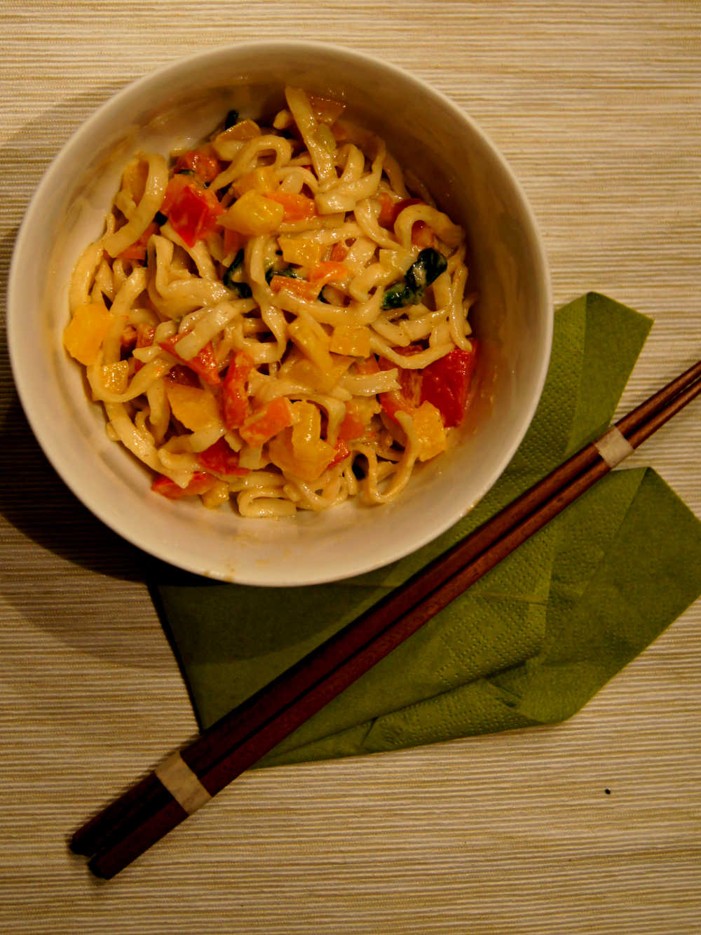 Little Tiger: [Wok] veganes Gemüsecurry mit Mie-Nudeln