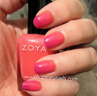 Zoya Maya and Zoya Areej Sponge Gradient Nail Art Zoya Maya and Zoya Areej Sponge Gradient Nail Art
