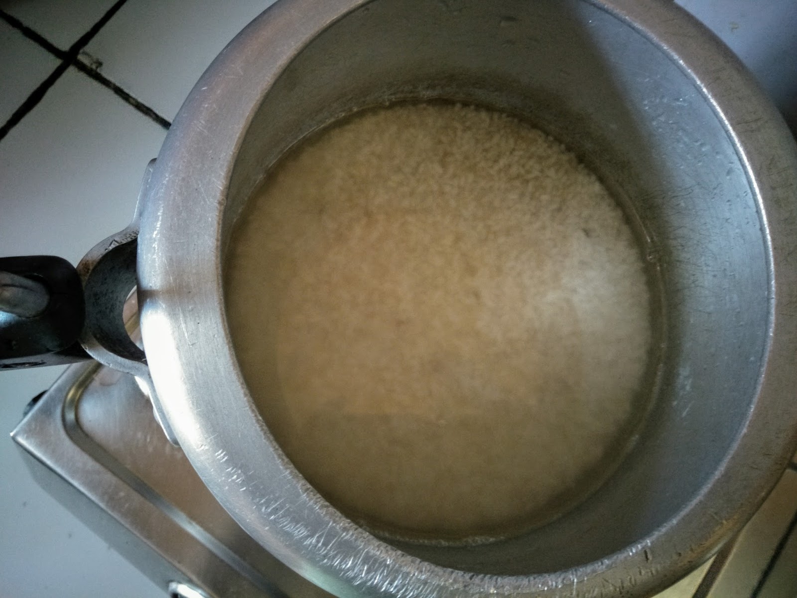 How to cook Sticky Rice in a pressure cooker (without soaking for hours)