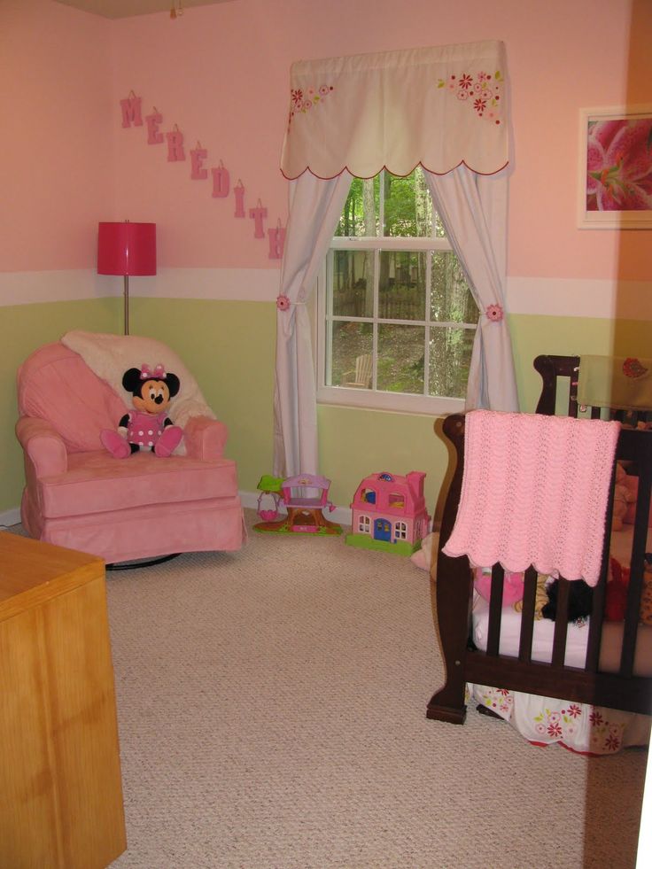 Peinture chambre bébé fille rose et vert