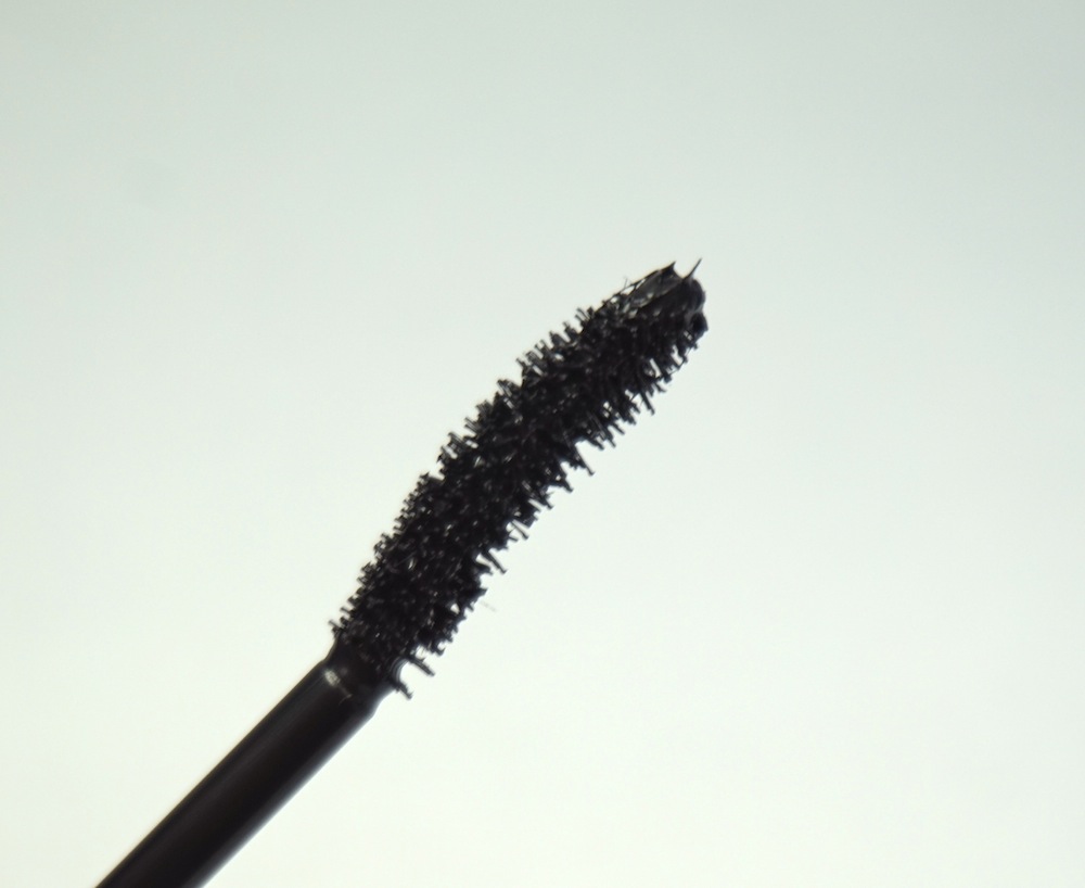 Shiseido Full Lash Volume Mascara Review + Swatch