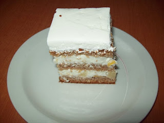 PRAJITURA CU CREMA DE VANILIE SI FRUCTE