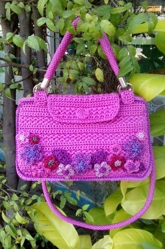 Irina: Crochet Bags.