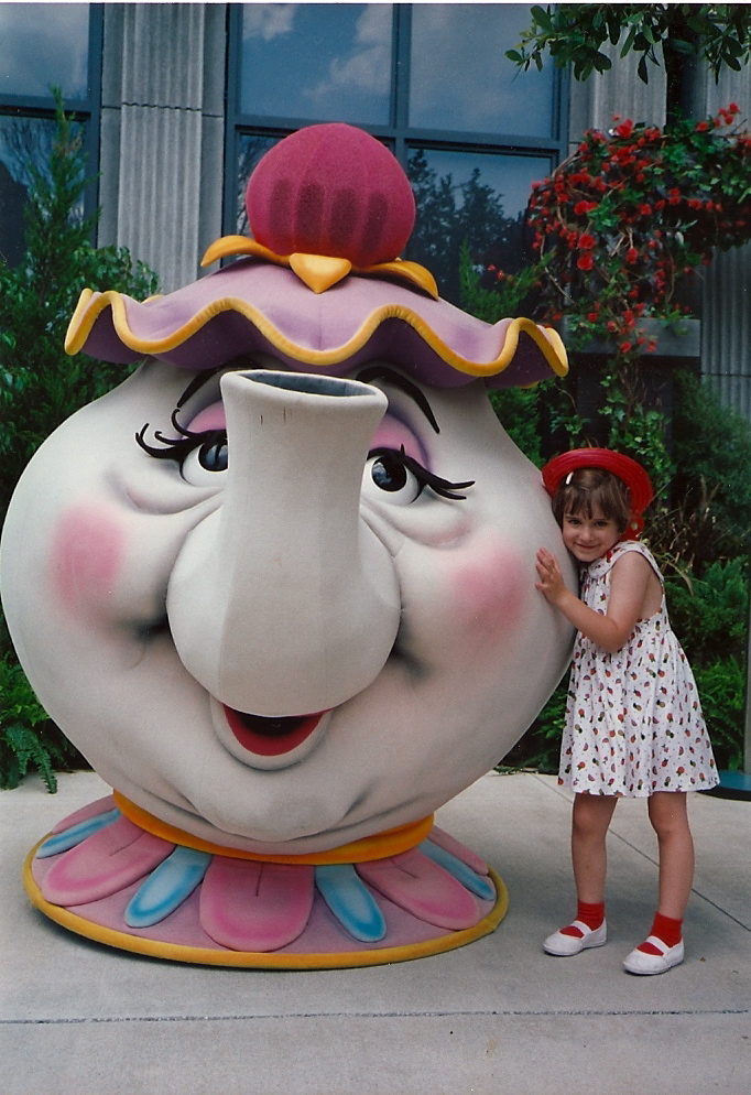 101 Delightfully Dorky Disney Facts A wealth of useless knowledge.