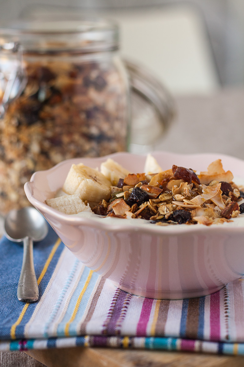 Granola ili domaći musli Na tanjiru