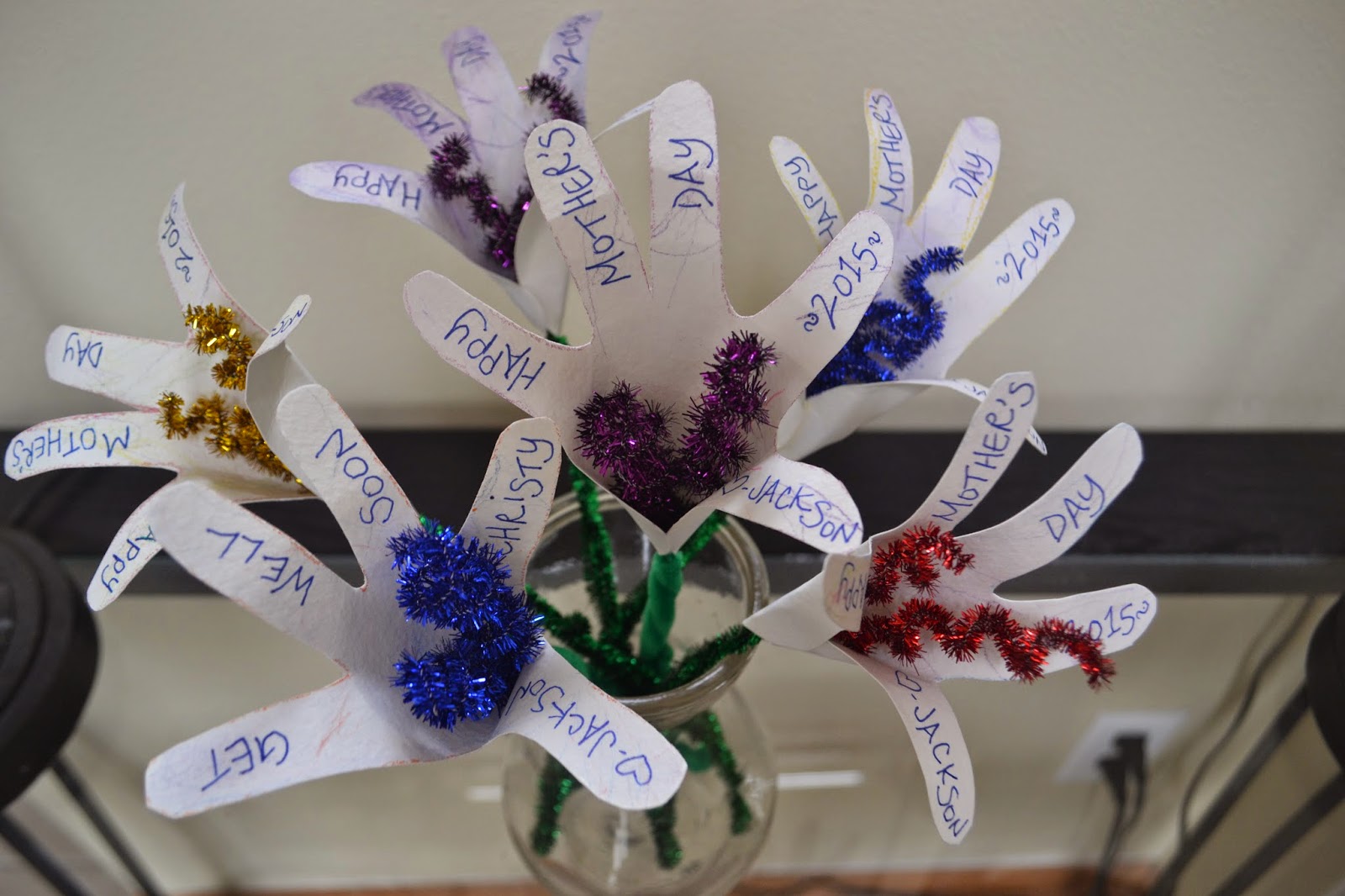 Thrifty Artsy Girl: Mother's Day Hand-Painted Flowers