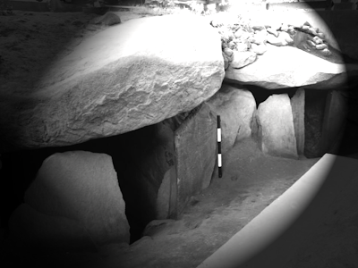 Gambar rumah kubur batu megalitik