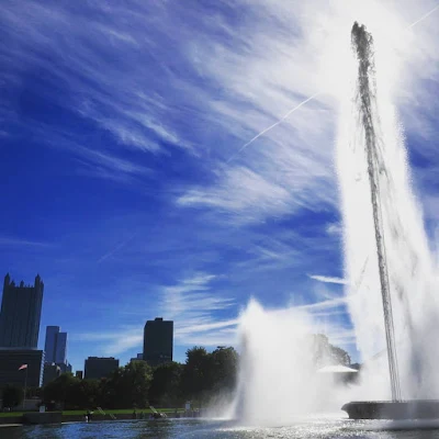 Fun things to do in Pittsburgh: the fountain at Point State Park