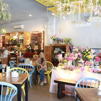 Makan Enak di Kafe Cantik The Magnolia Floral Café