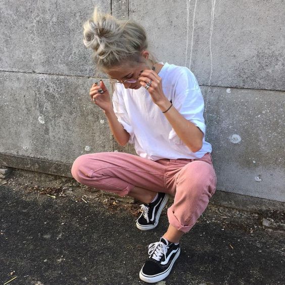 Street Style - Pin Joggers, White  T-shirt + Black Vans Old Skool Sneakers