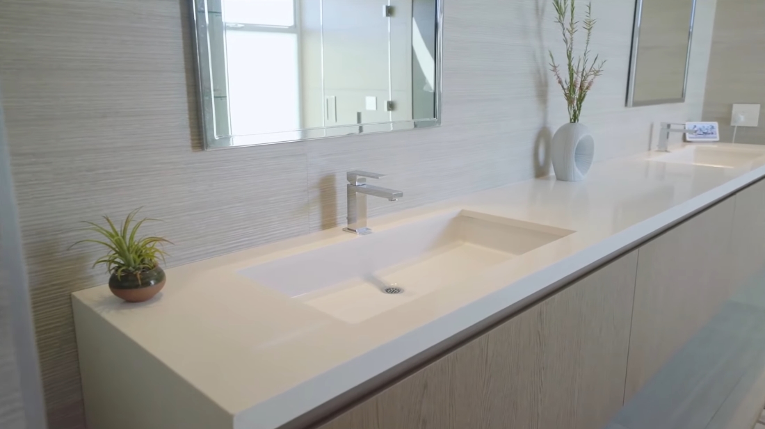 Tour 248 Bernard Ave, Venice, CA vs. 33 Interior Design Photos