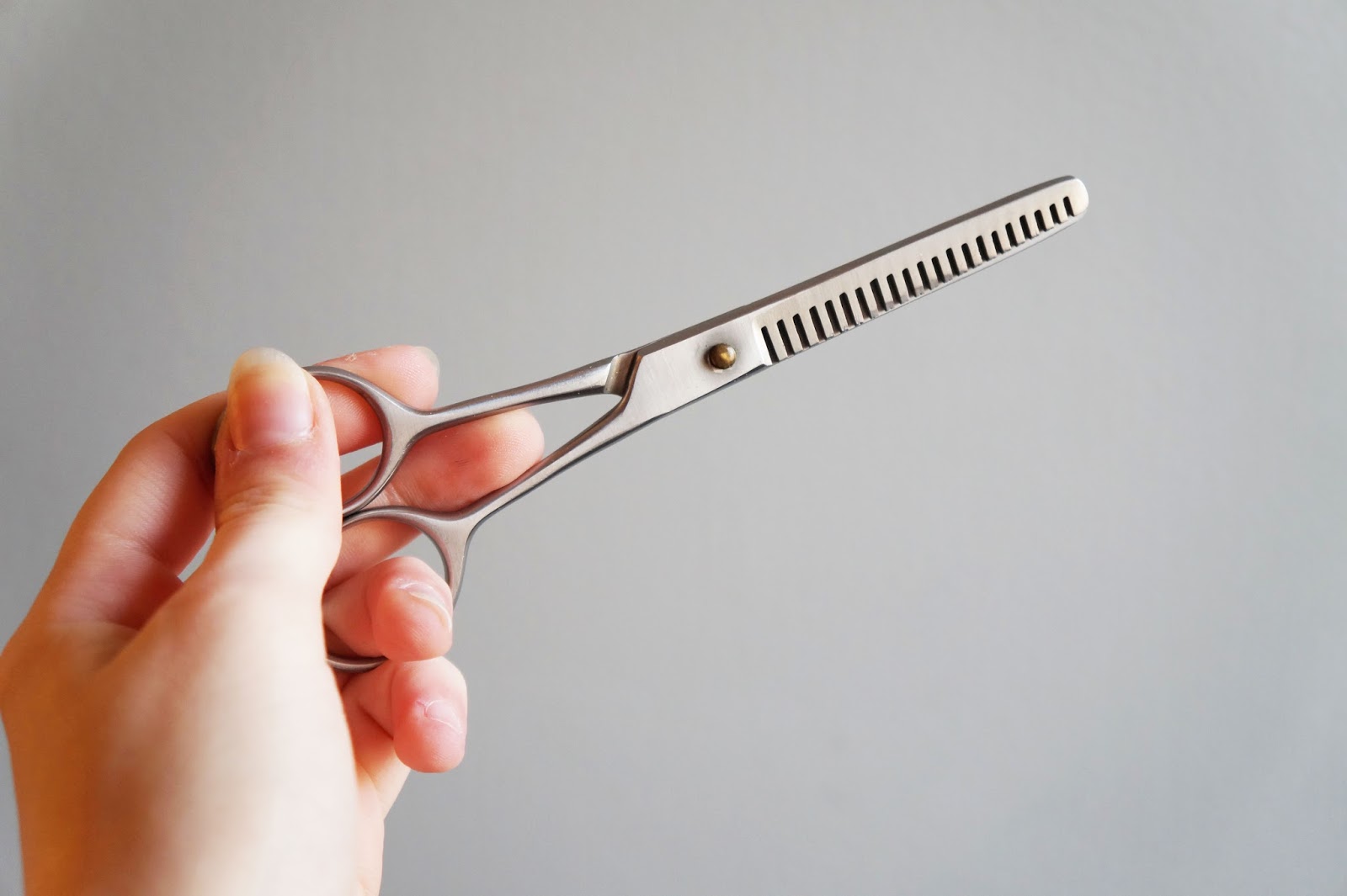 OrigiGab Comment se désépaissir les cheveux seule