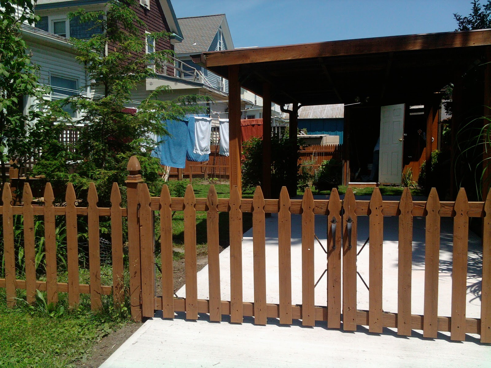 Retro Project - The Back Yard Fence