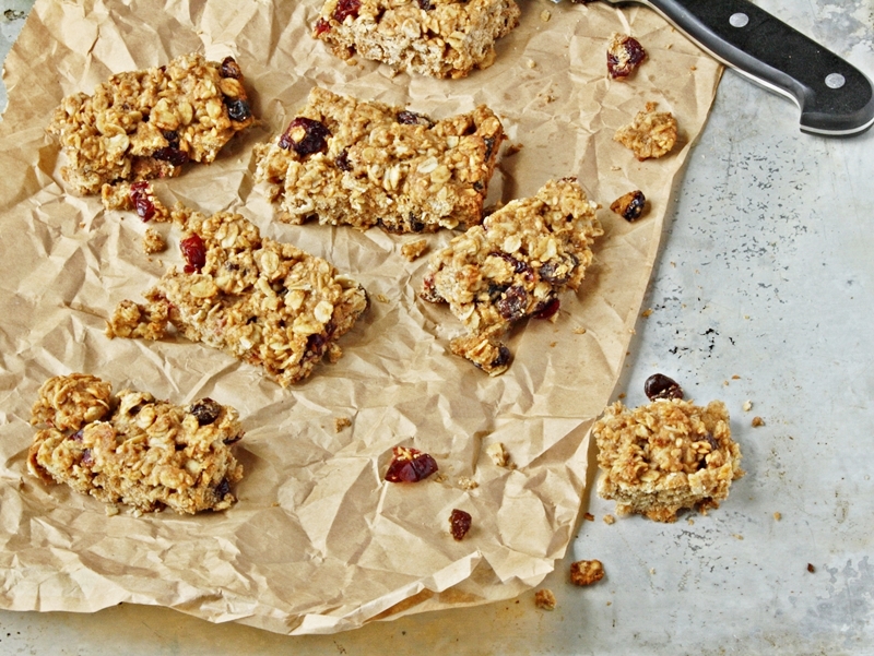 Versatile Vegetarian Kitchen Vegan Fruity Oaty Bars