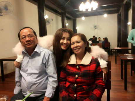 Nhã Phương: 'Trường Giang vui tính như ba của tôi' - Ảnh 10 Nha Phuong: 'Truong Giang vui tinh nhu ba cua toi' - Anh 10