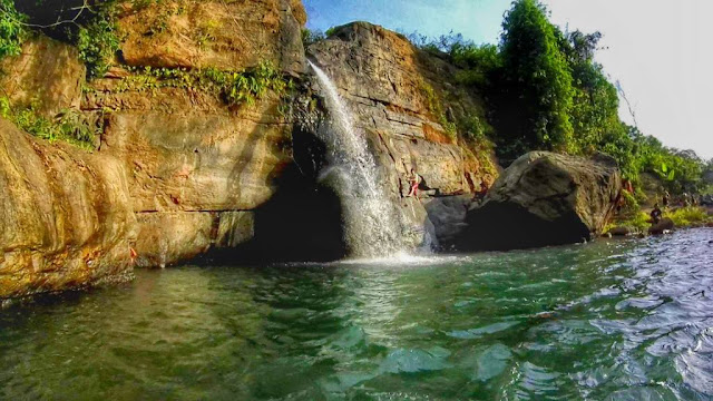 Disebut Mirip Air Terjun di Grand Canyon AS, Air Terjun ini Ternyata Ada di Malang Disebut Mirip Air Terjun di Grand Canyon AS, Air Terjun ini Ternyata Ada di Malang