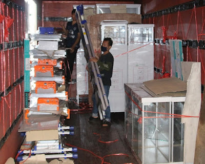 Ladder Delivery Truck Buriram Thailand Heavy Duty Ladder delivery Thailand