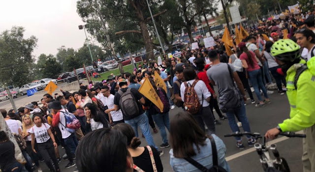 Estudiantes de la UNAM y del IPN exigen: ¡Fuera porros!