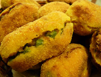 croquetas de pollo, recetas de croquetas de pollo, hacer croquetas de pollo, frituras de pollo, croquetas rellenas, croquetas con relleno, como se hacen las croquetas de pollo, comidas para niños, comidas apetitosas, frituras, recipes for chicken croquettes, chicken croquettes, make chicken croquettes, chicken fritters, croquettes stuffed croquettes with filling, as meals for children, appetizing meals, fried chicken nuggets are made