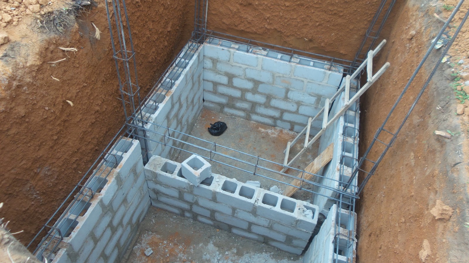 amazingviewpoints The construction and maintenance of septic tank/soak