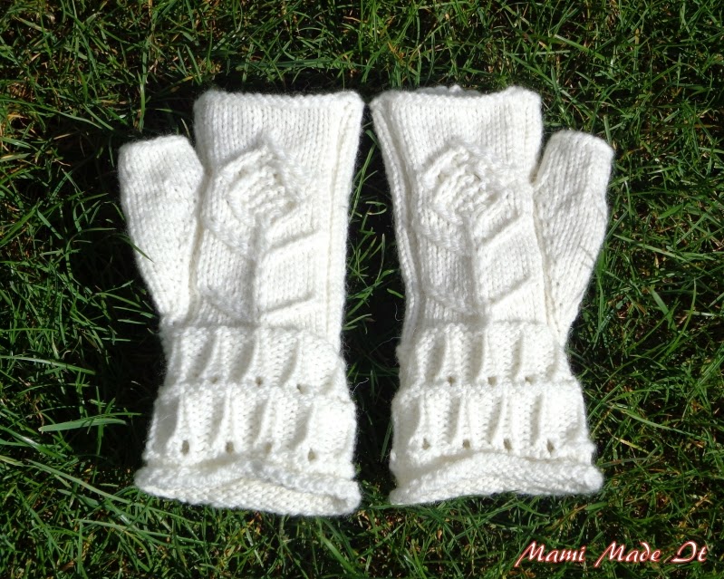 Fingerless Gloves, handmade, white with Flower