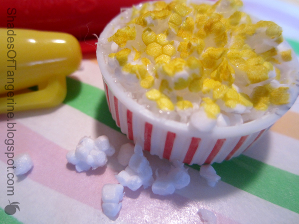 Shades Of Tangerine: Miniature Popcorn Bucket (DIY)