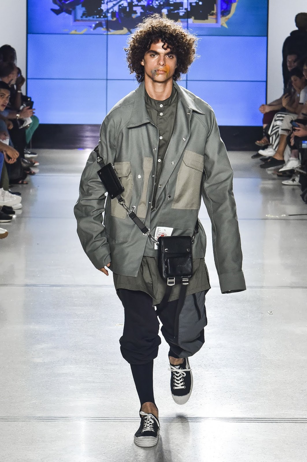 Runway MAN