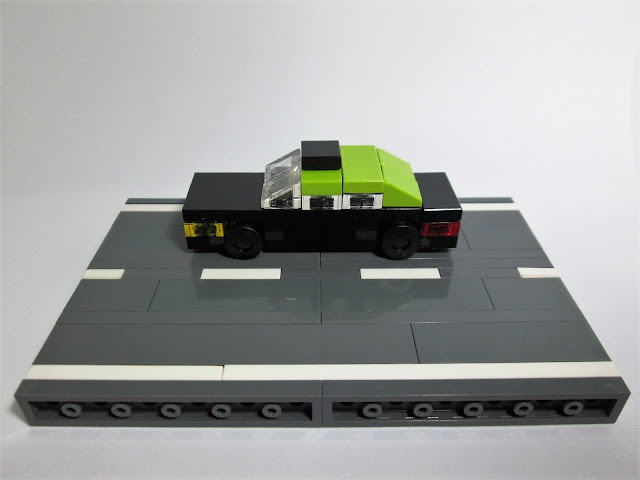 MOC LEGO Micro Táxi português