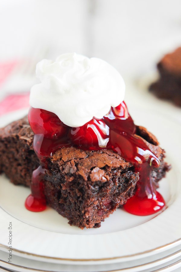 15 beautiful and deliciously sweet Valentine's desserts to share with your sweetheart!