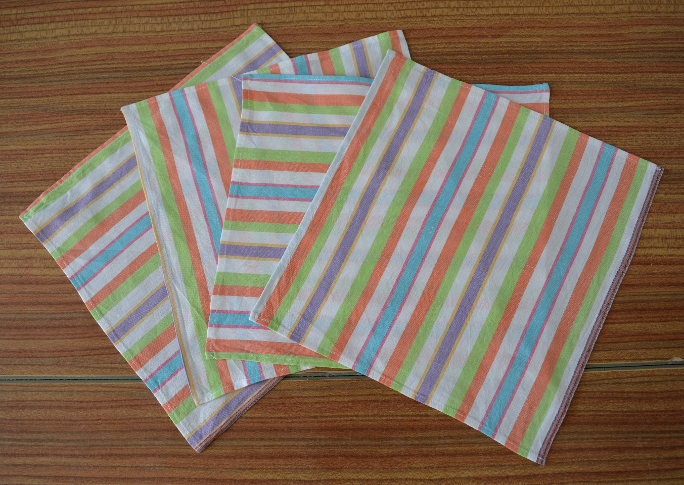 Sew a family handkerchief box case 