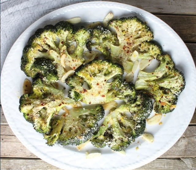 Roasted Parmesan Broccoli #vegetarian #sidedish
