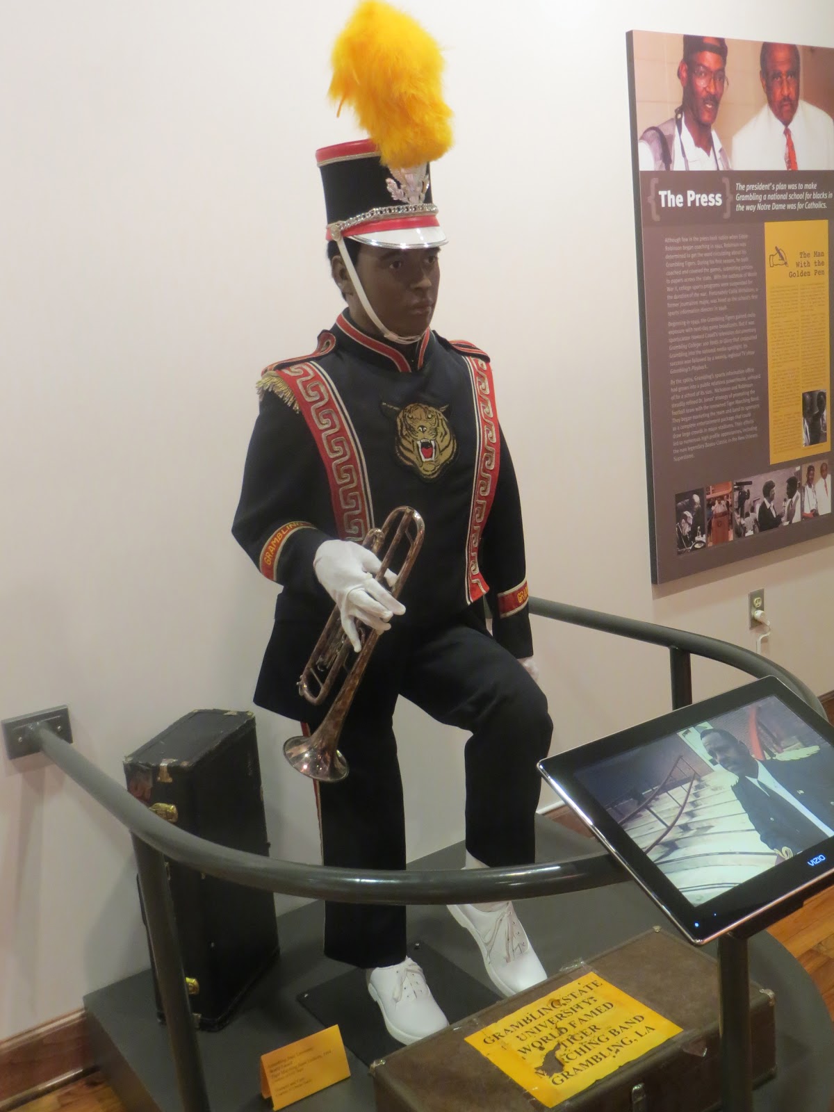 PrunePicker Eddie G Robinson, Football Coach.