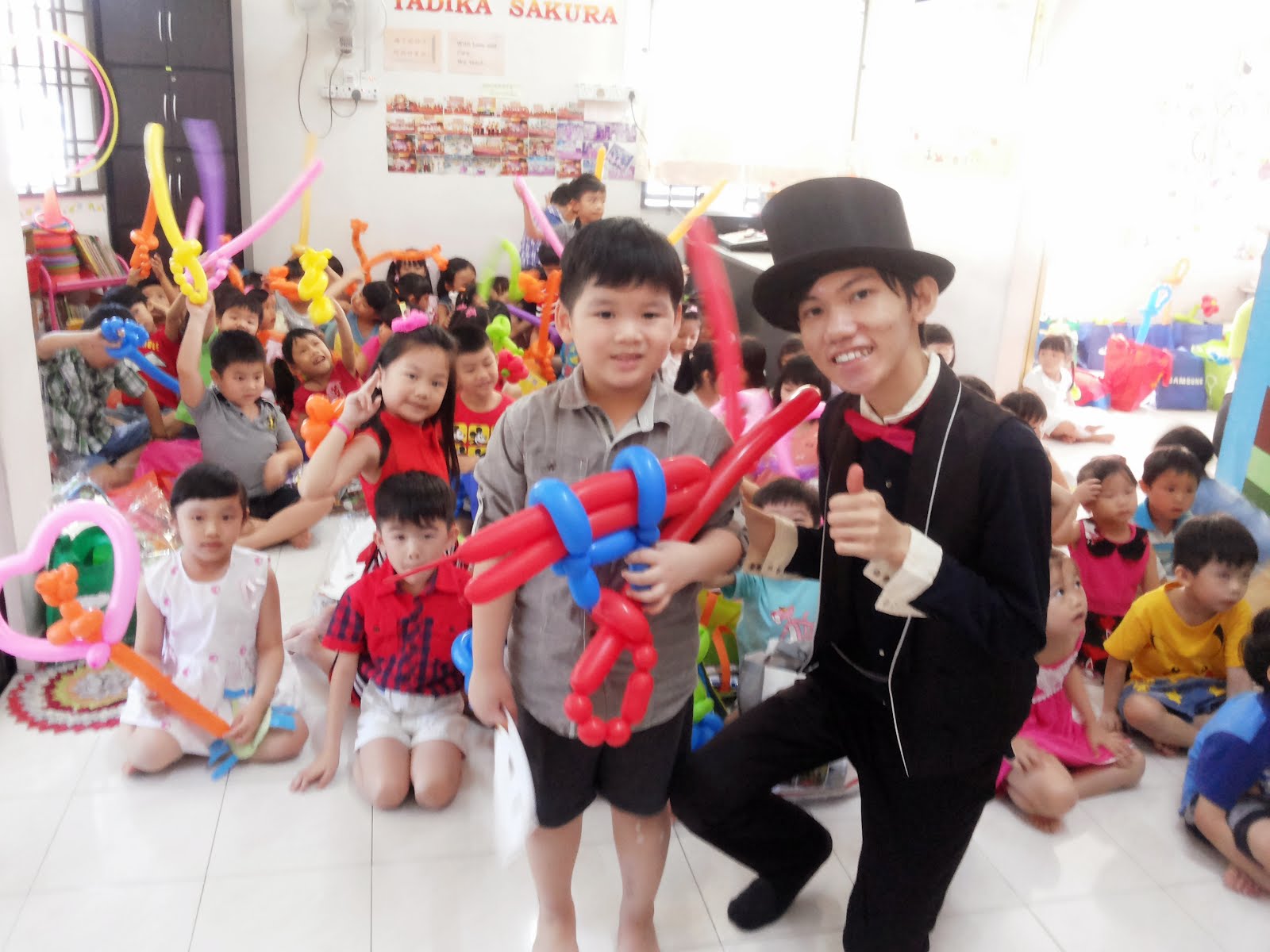 儿童节魔术表演 Children's Day magic show