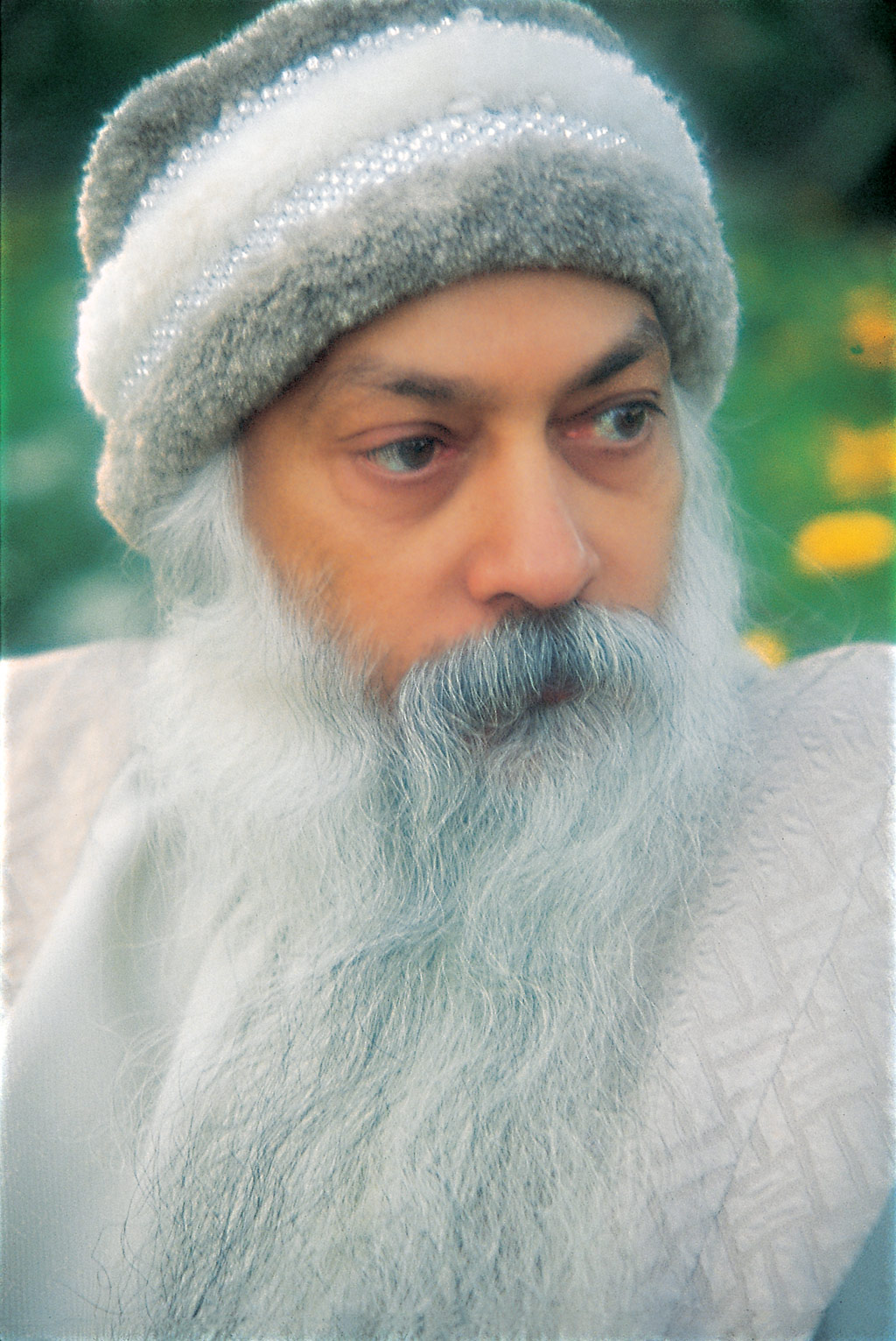 Osho's Beautiful Pictures Part2 Oshodhara Community