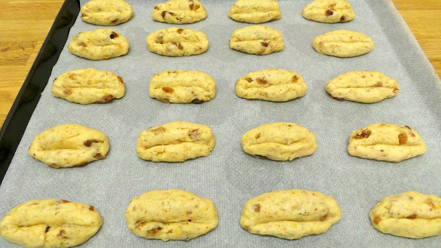 Lilian&amp;#39;s Baking Inspiration: Mini Stollen