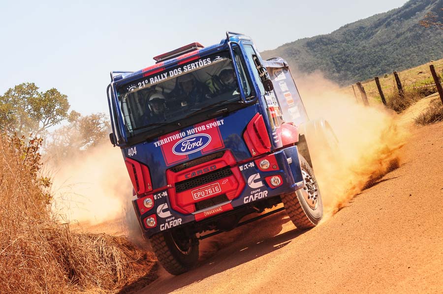 Cargo 4. Ford Cargo. Dakar 4x4 cars 2023. Ford Cargo 2012 6x4. Дакара 4 к.