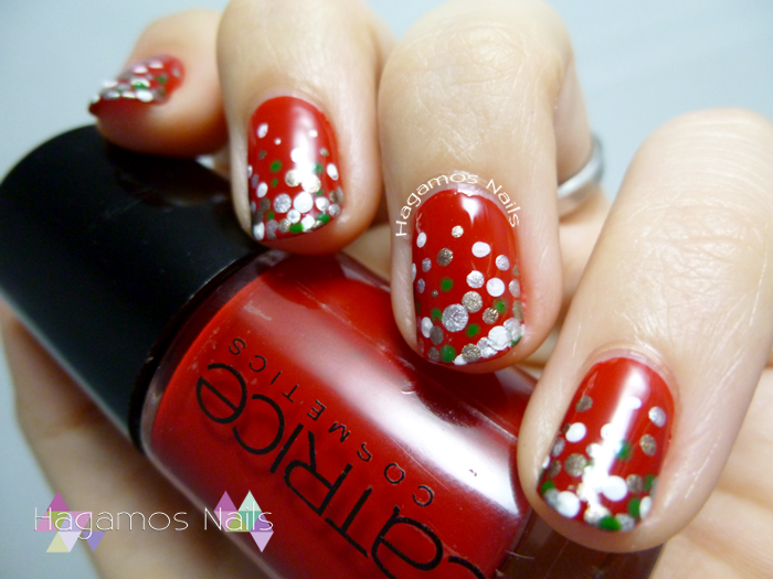 Nail Art Degradado en Puntos Navideño. Hagamos Nais