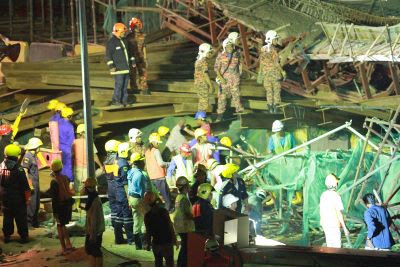 Dr Mat: Second Penang Bridge ramp collapses, four in car feared dead ...